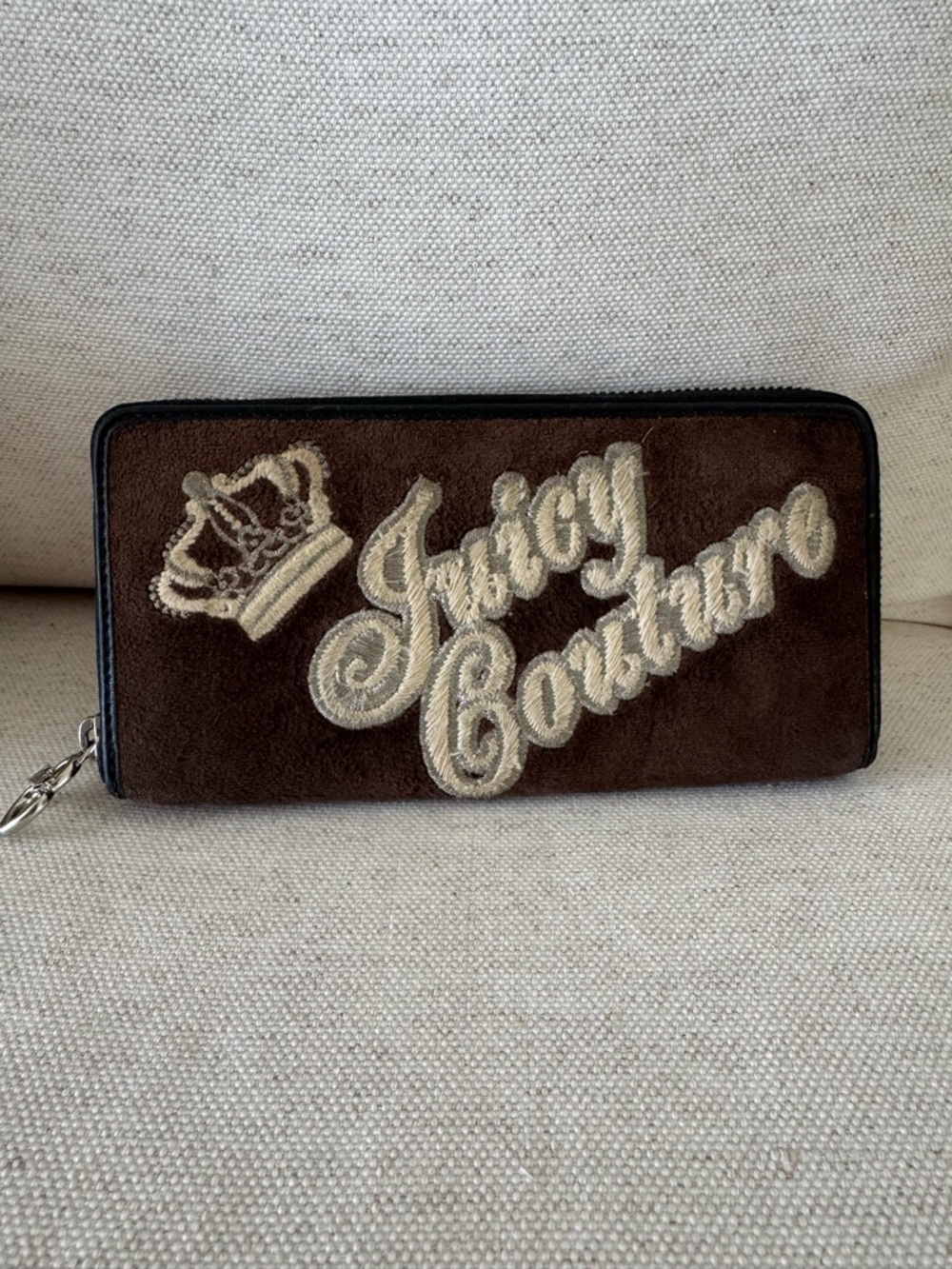 Juicy Couture Vintage Y2k Brown Velour Zip Around Embroidered Crown Logo Wallet